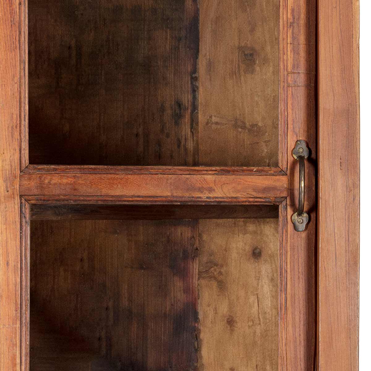 Vitrina antigua vintage india muyuga