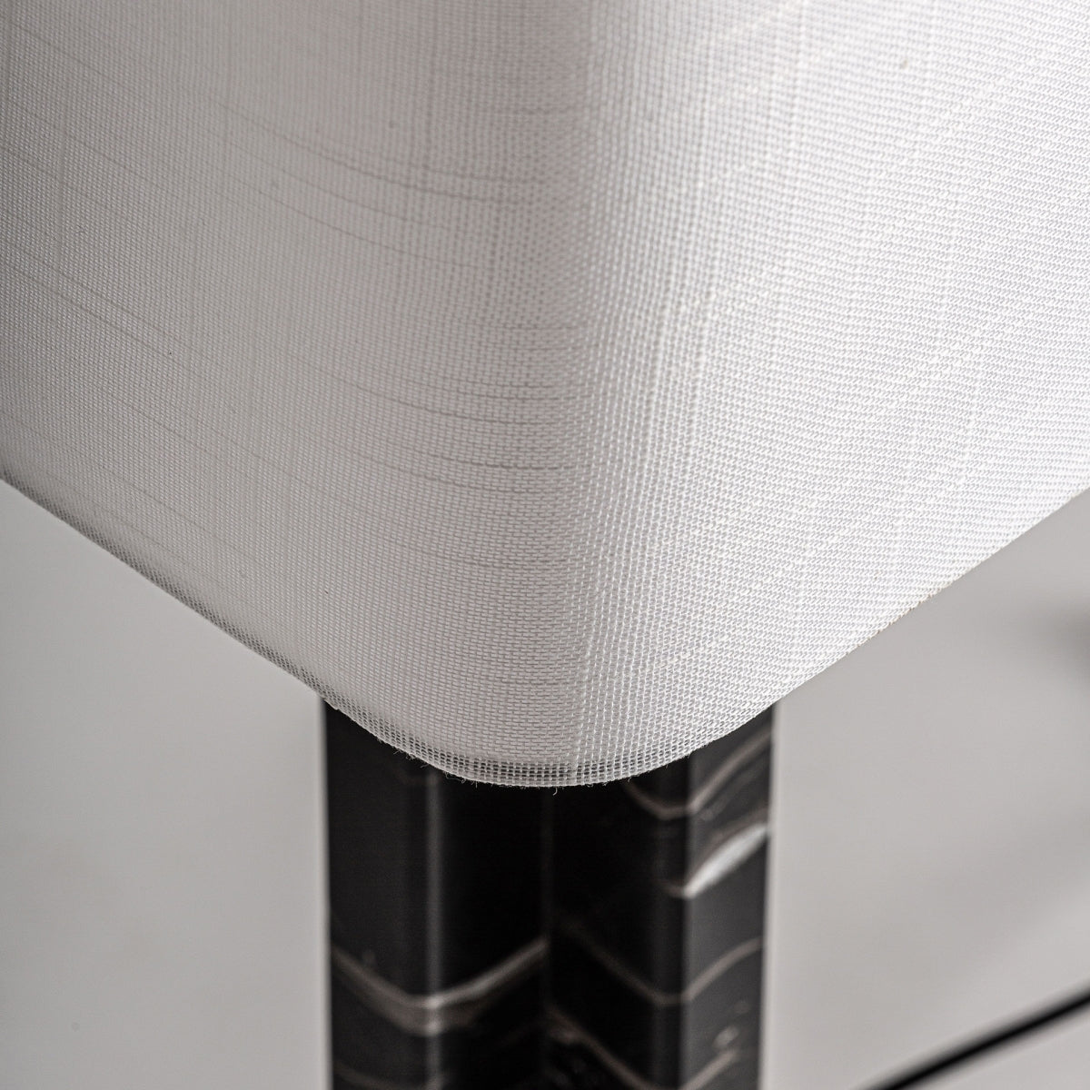 LÁMPARA DE SOBREMESA CIRA