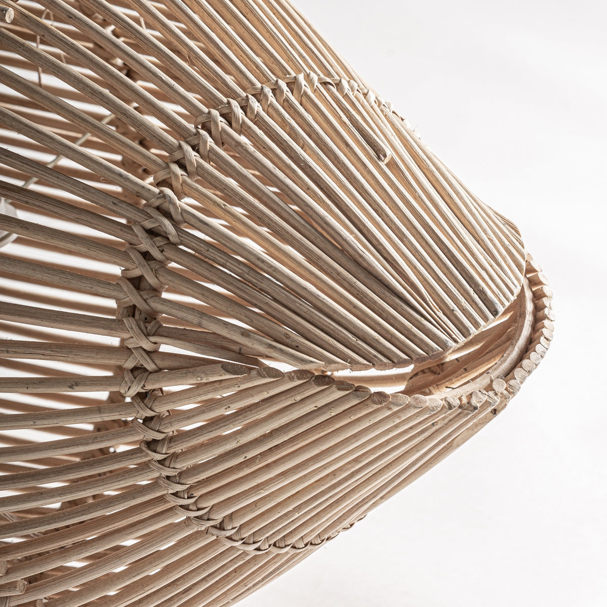 LÁMPARA COLGANTE PEZ