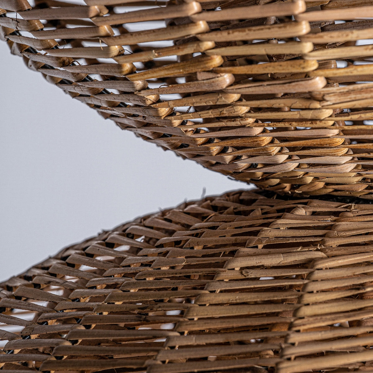 LÁMPARA COLGANTE PLISSÉ RATÁN