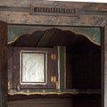 Mueble antiguo indio Muyuga