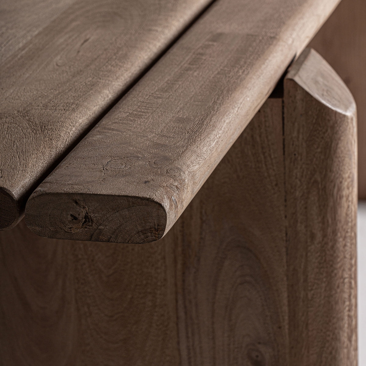 MESA DE COMEDOR JACQUARD