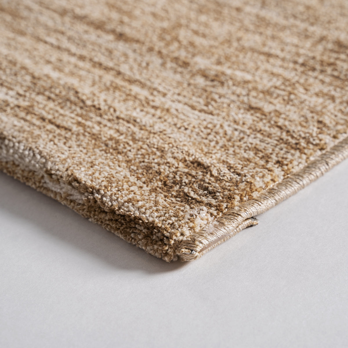 Alfombra Fadia — Poliéster camel