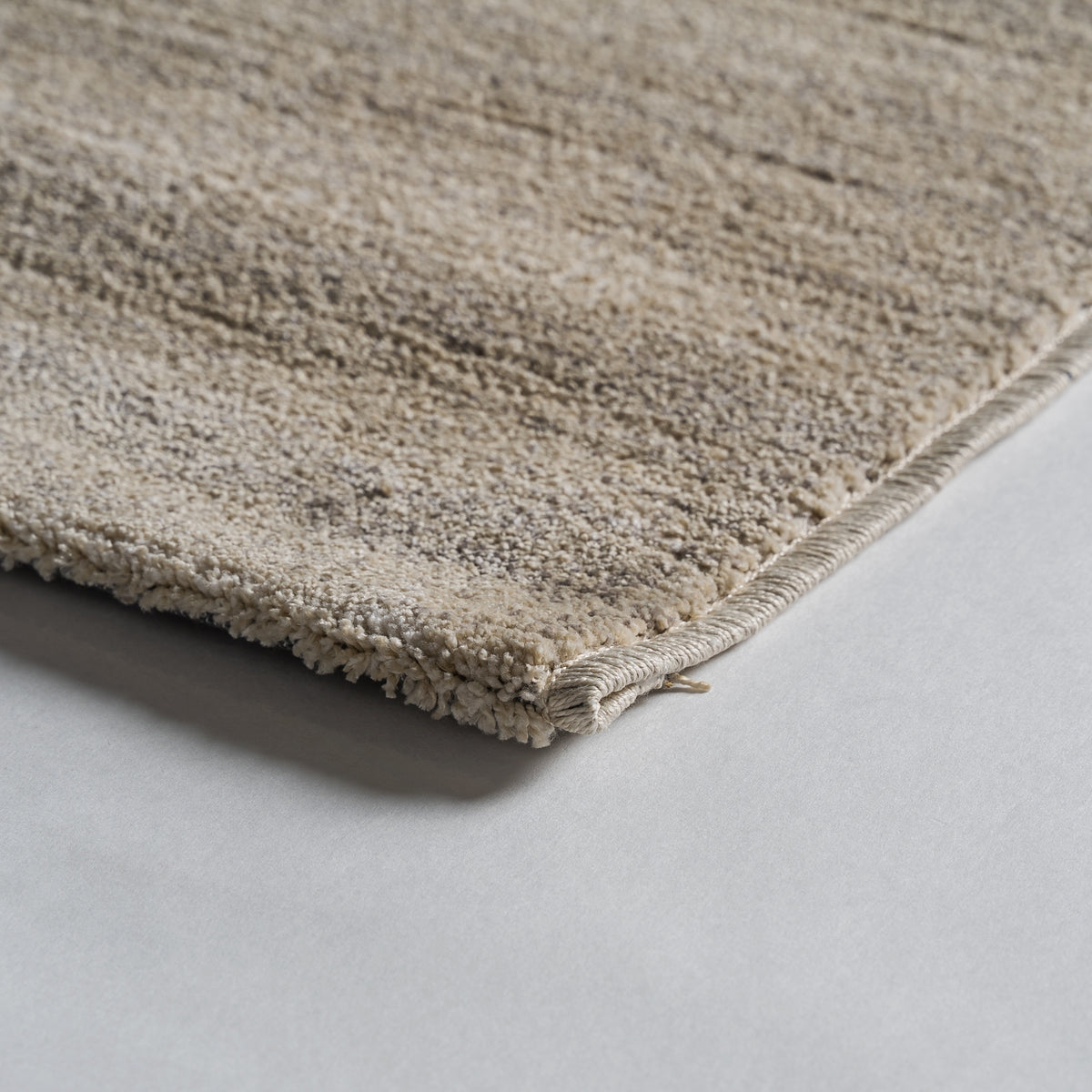 Alfombra Lea — Poliéster tonos en verde