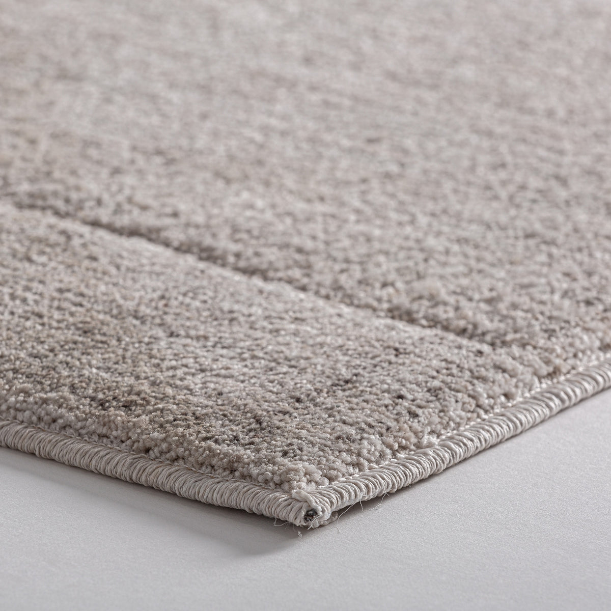 Alfombra Naiara — Poliéster tonos neutros
