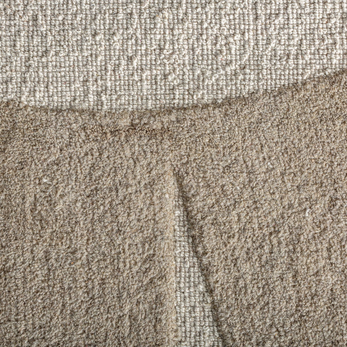 Alfombra Sisuka — Lana blanco roto