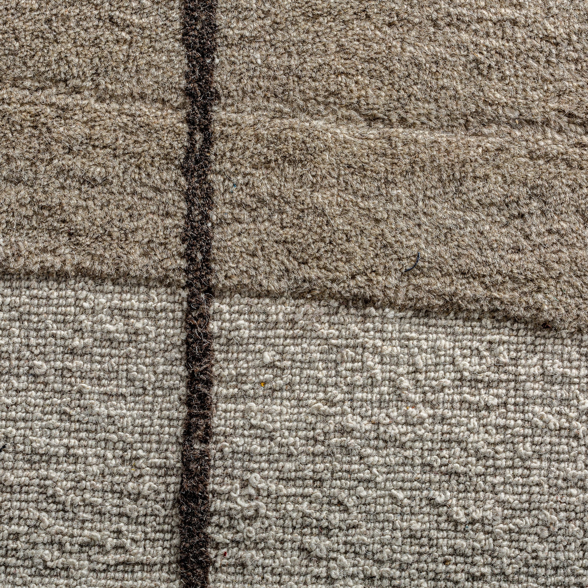 Alfombra Sisuka — Lana blanco roto