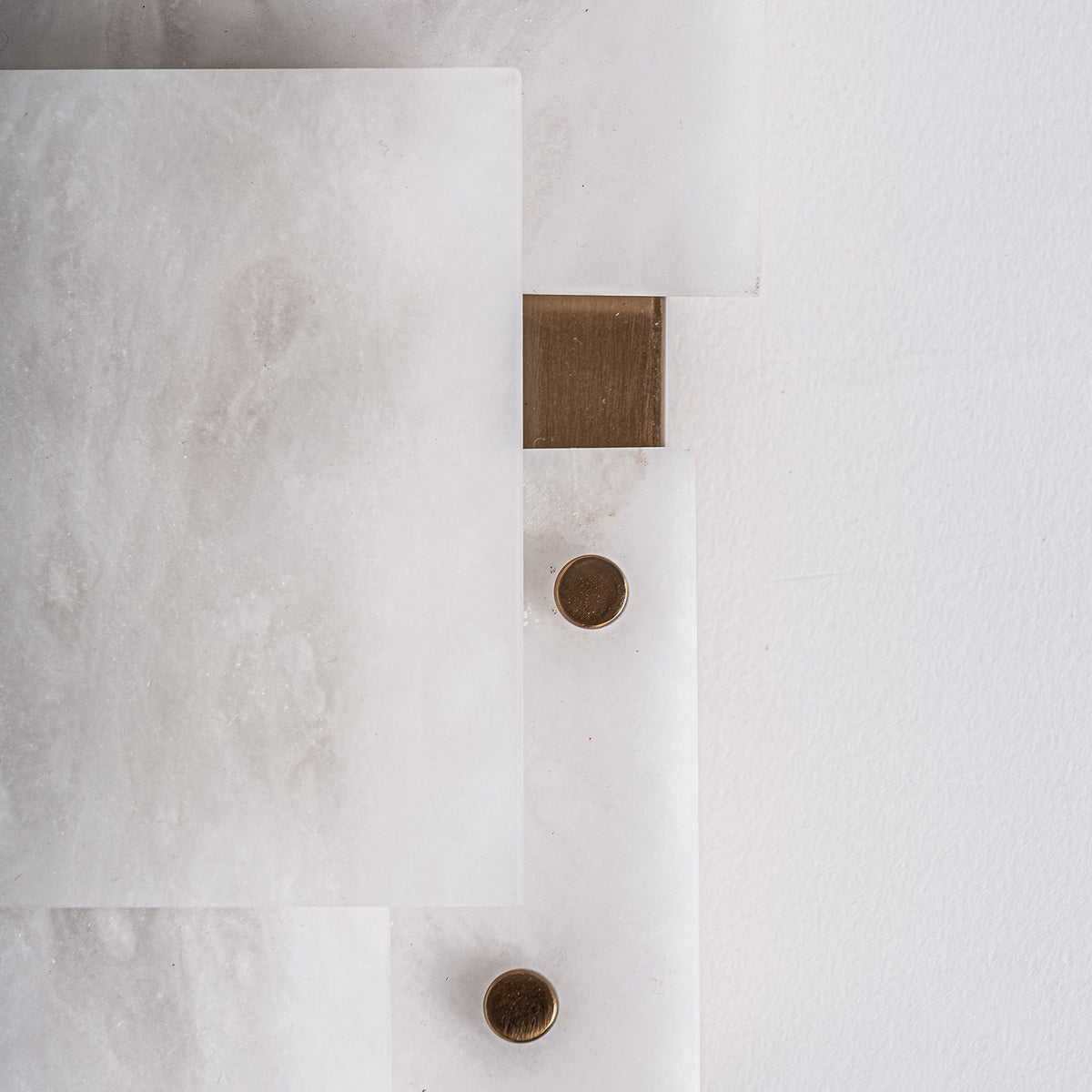Aplique Chanya — Alabastro blanco
