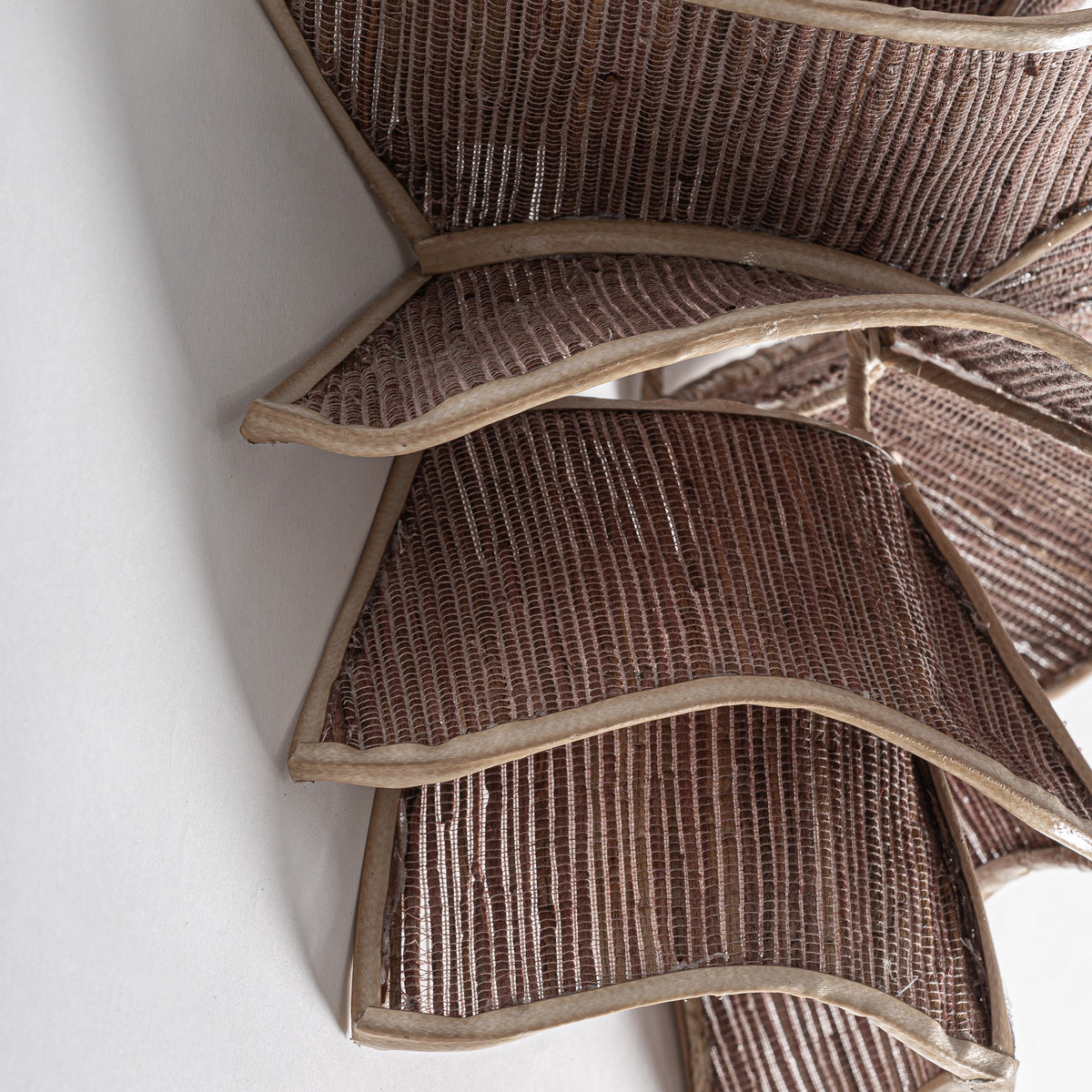 Aplique Thenny — Fibra natural marrón
