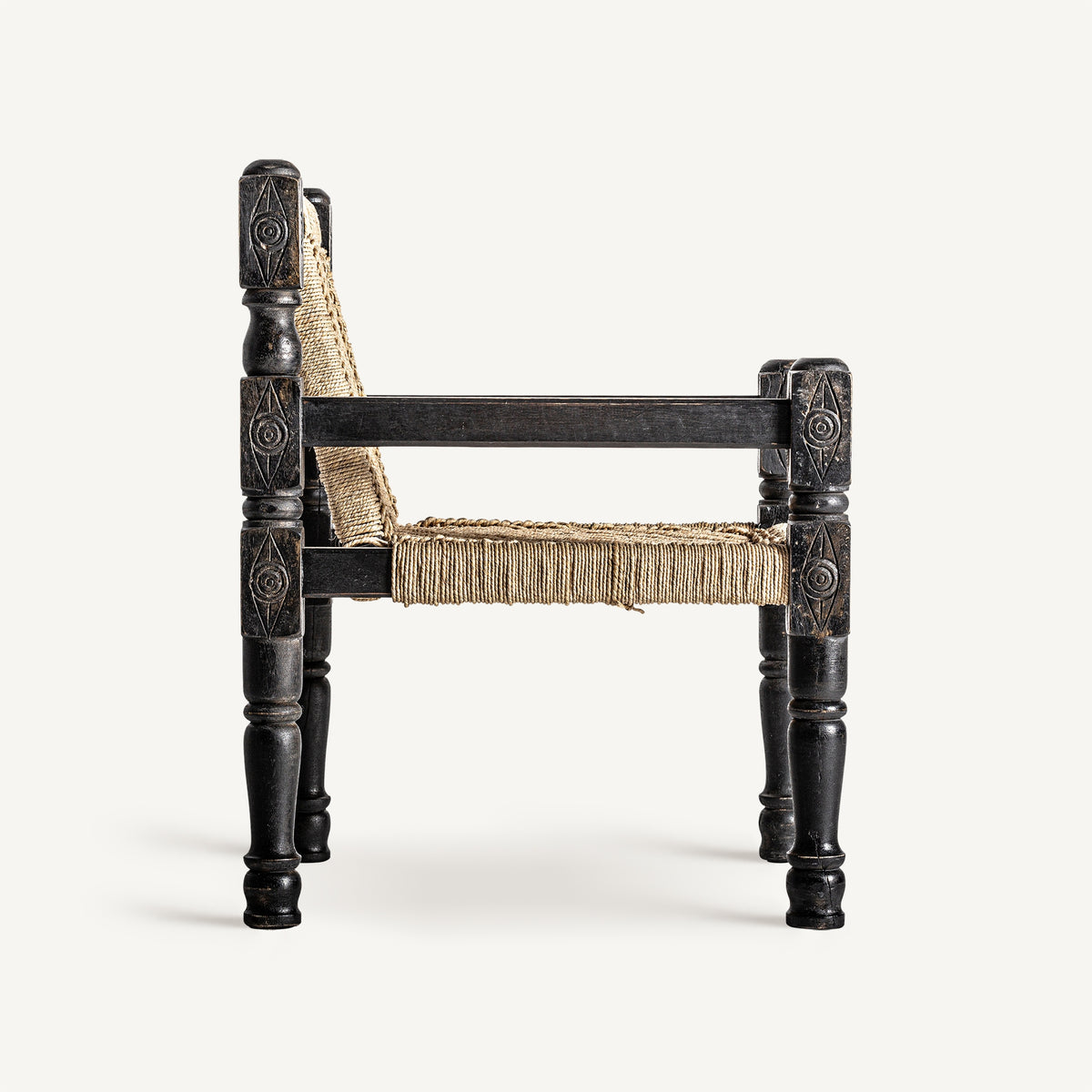 Sillón Backlyn — vista 3 — Muyuga