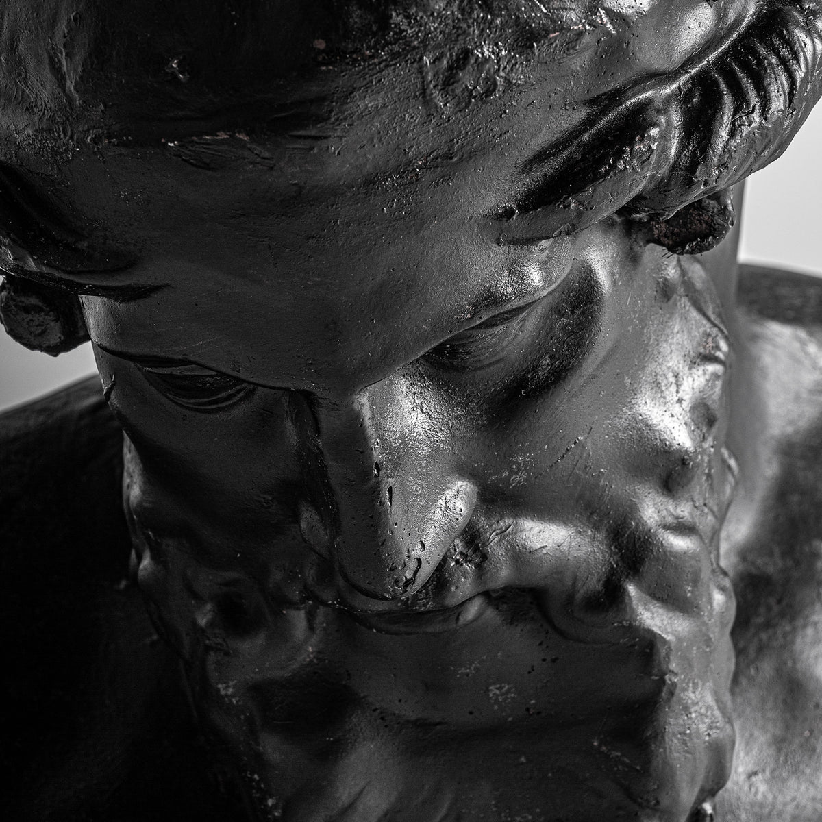Busto Crono — Resina negro