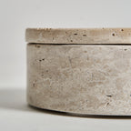 Caja Motrus — Travertino crema