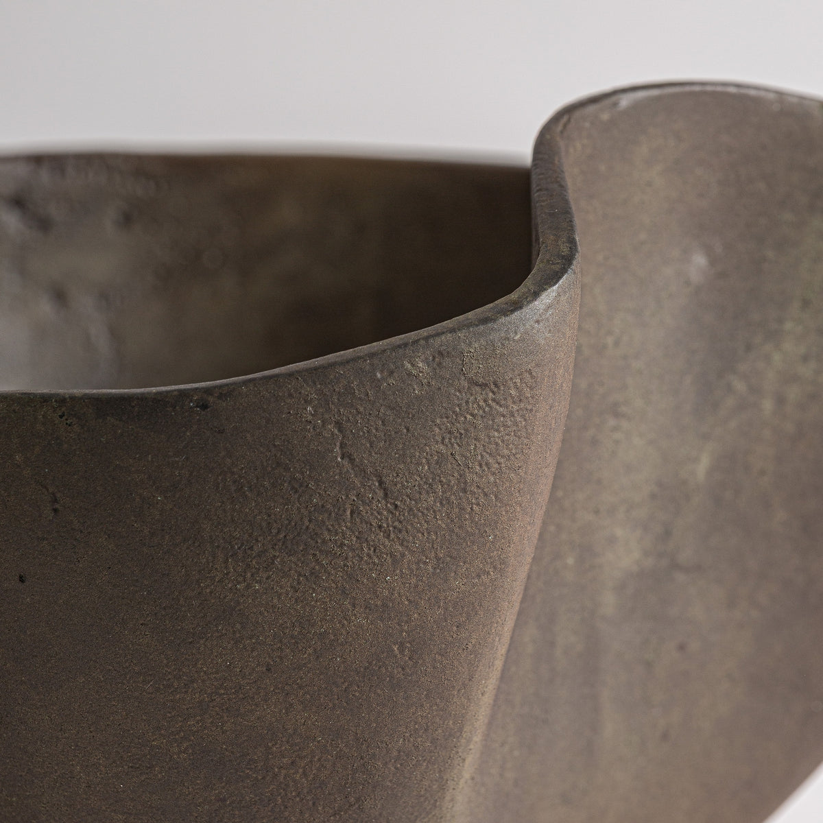 Centro de Mesa — Aluminio dorado