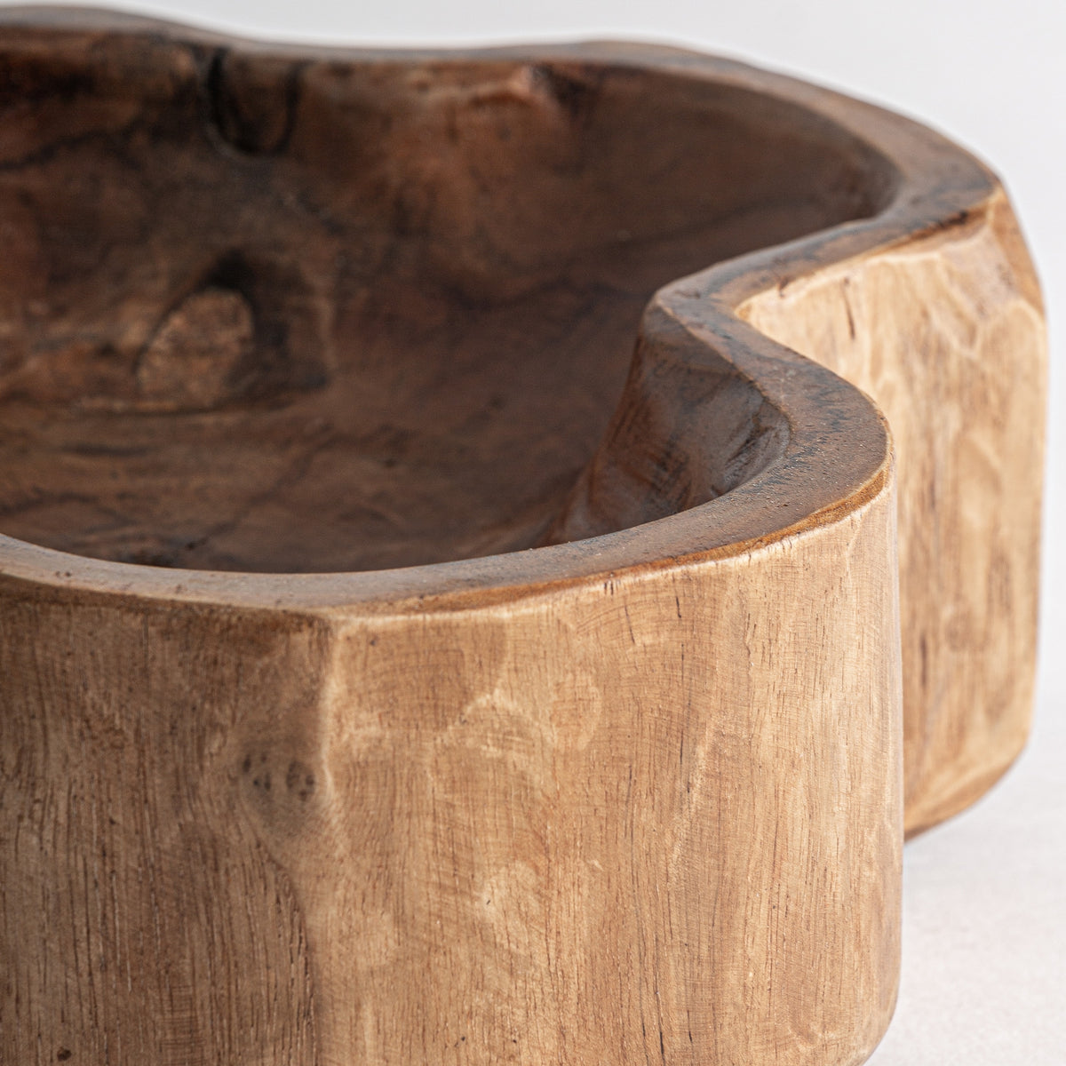 Centro de mesa Humble — Madera de teca marrón