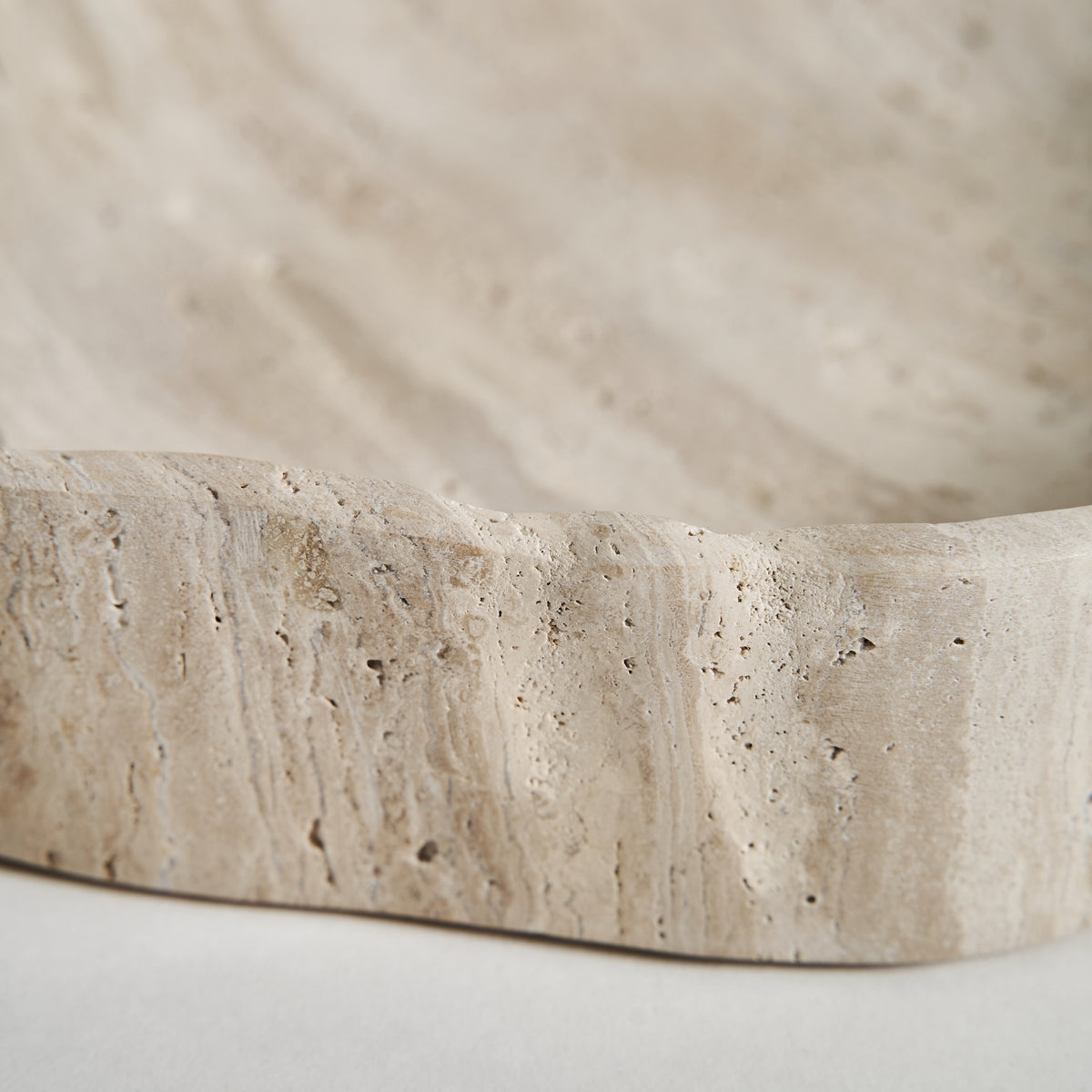 Centro de mesa Motrus — Travertino crema