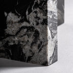 Consola Khat — Mármol negro veteado
