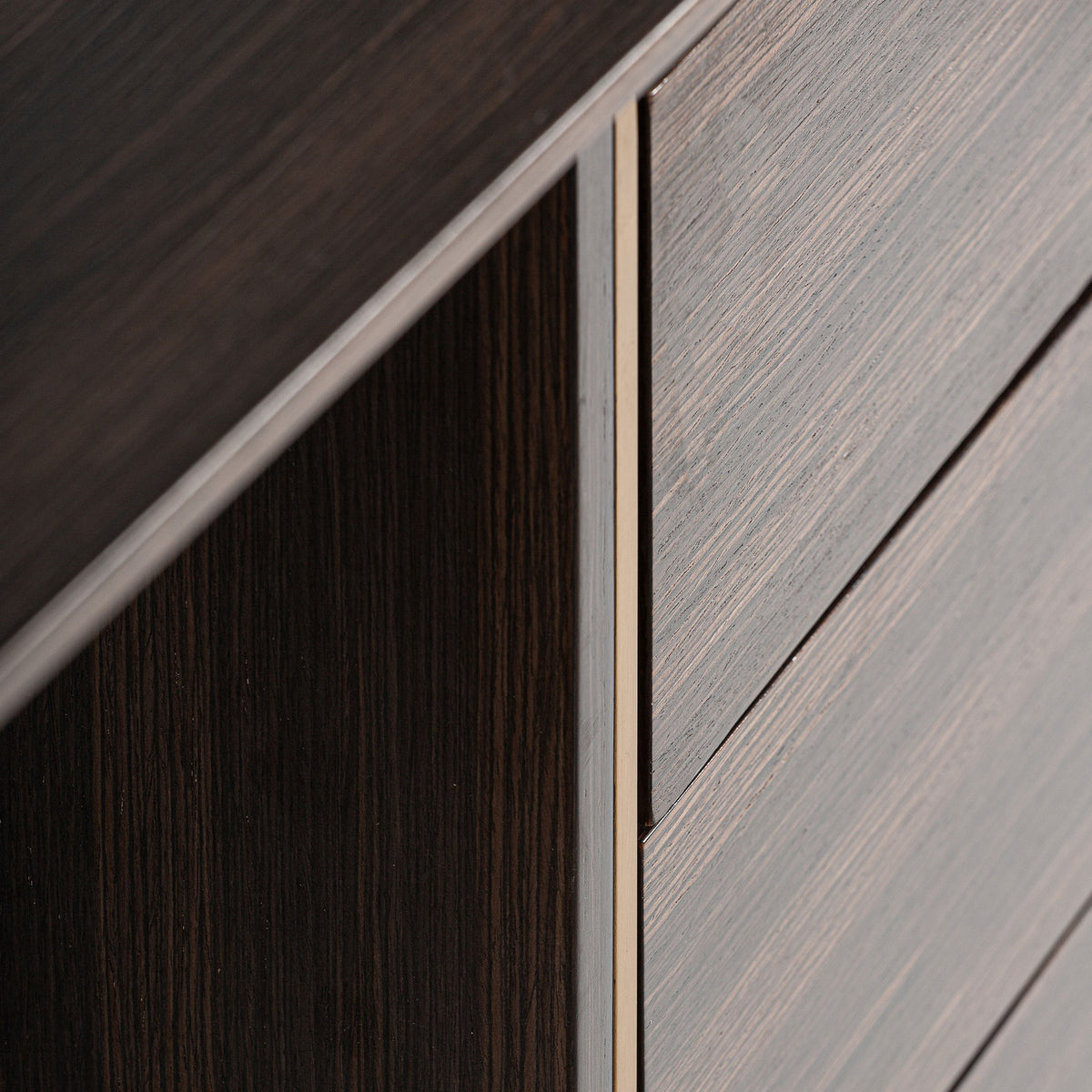 Escritorio Cheb — Madera de pino marrón