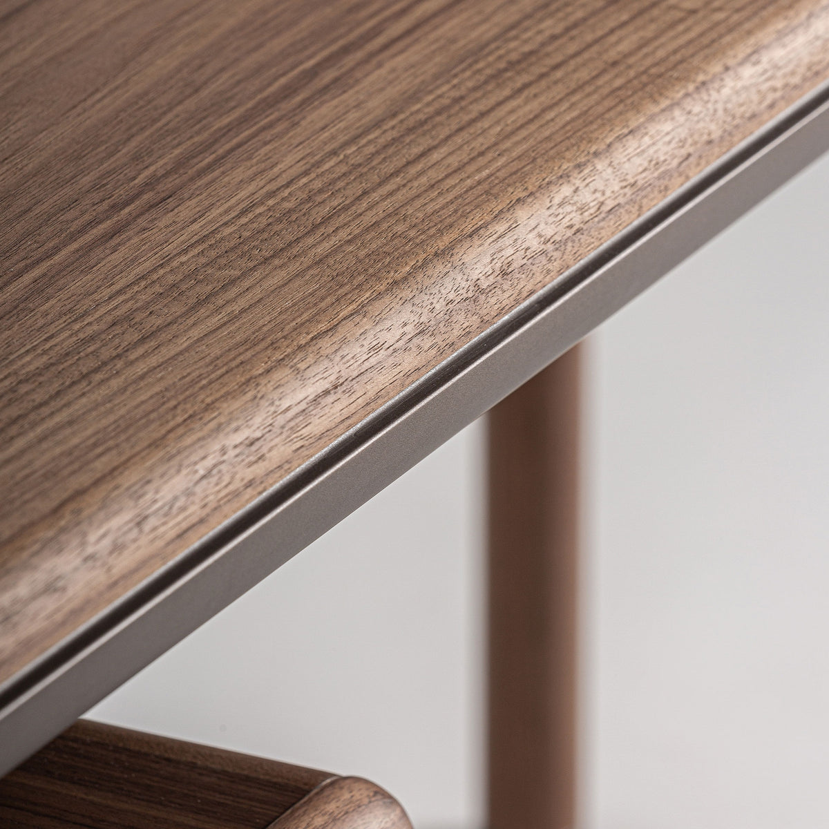 Escritorio Giswil — Madera contrachapada marrón