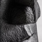 Escultura Khalid — Cemento negro