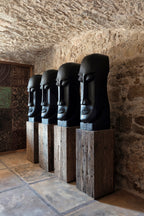 Escultura Khalid — Cemento negro