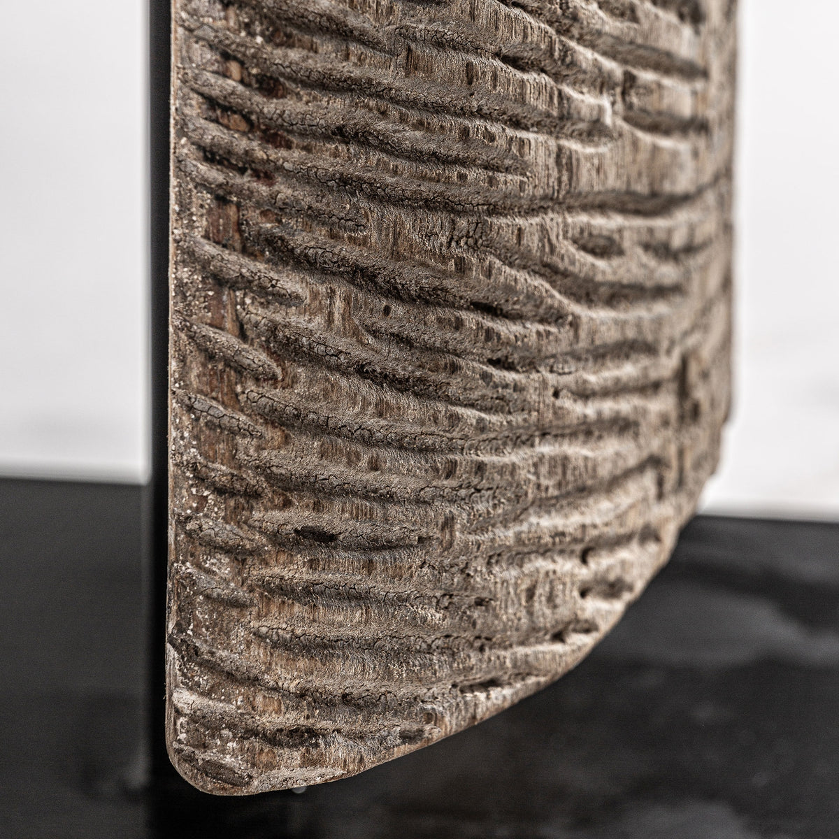 Escultura Svarog — Madera de mango marrón