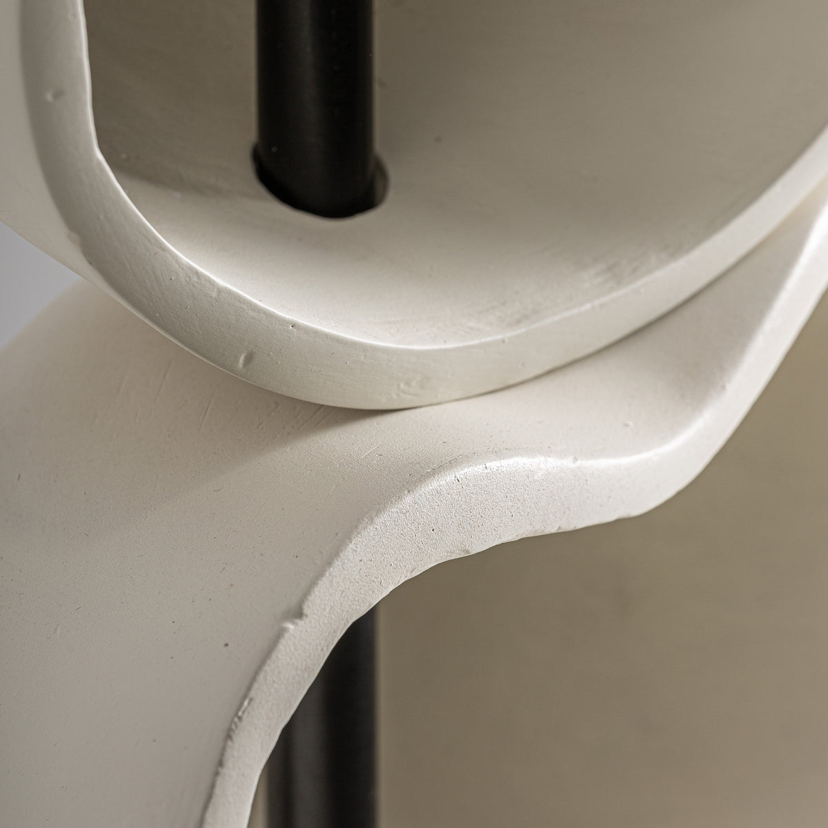 Escultura Zdiar — Fibrocemento tonos neutros