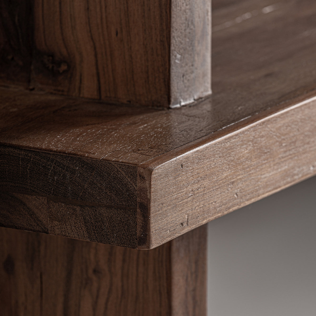 Estante modular Brutalist — Madera de sal marrón teñido