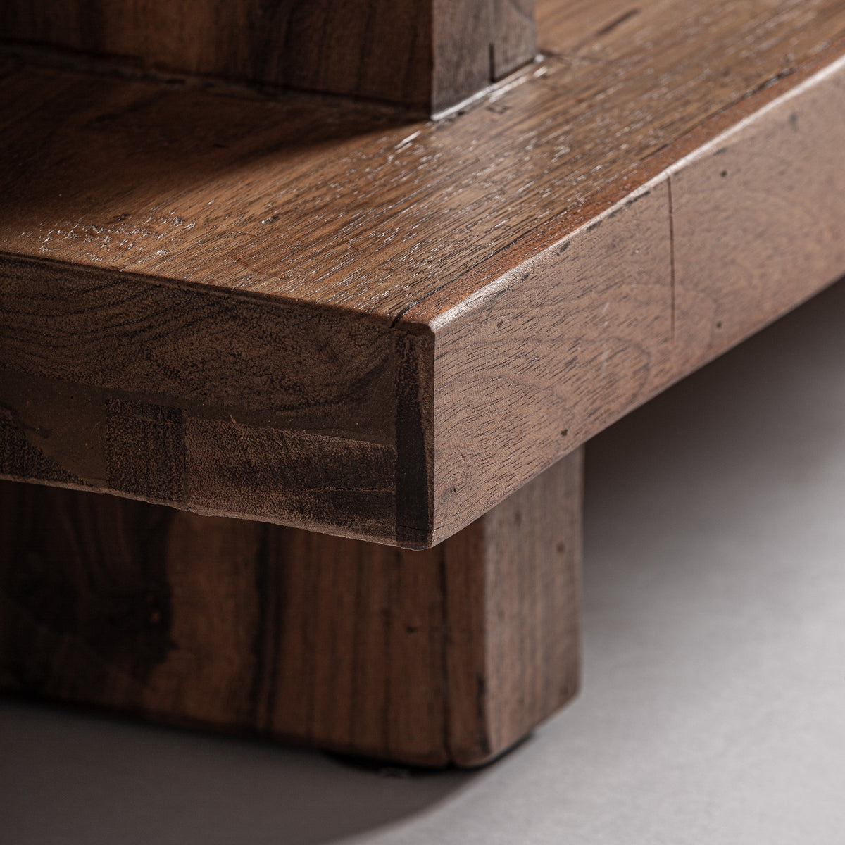 Estante modular Brutalist — Madera de sal marrón teñido