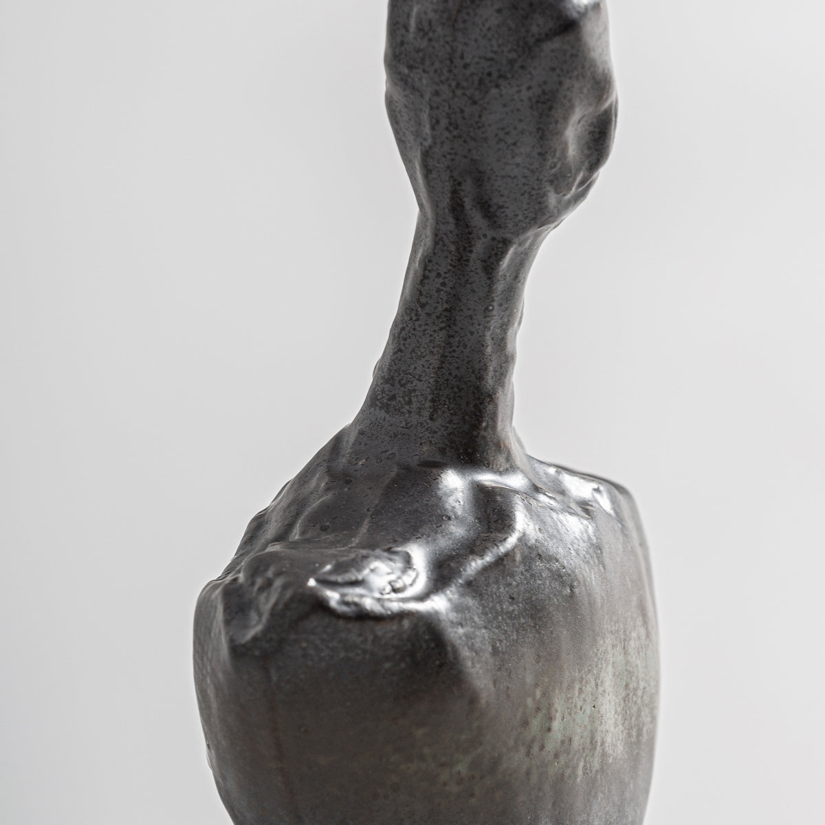 Figura decorativa Alya — Cerámica marrón