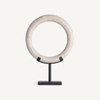Figura decorativa Lokja — Mármol blanco roto