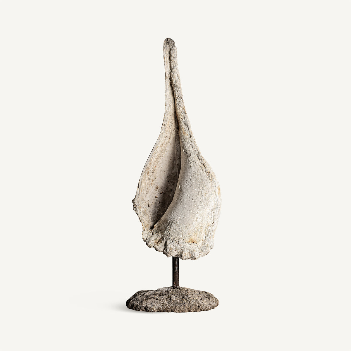 Figura decorativa Mirche — Resina blanco roto envejecido