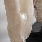 Figura decorativa Tashi — Onix crema