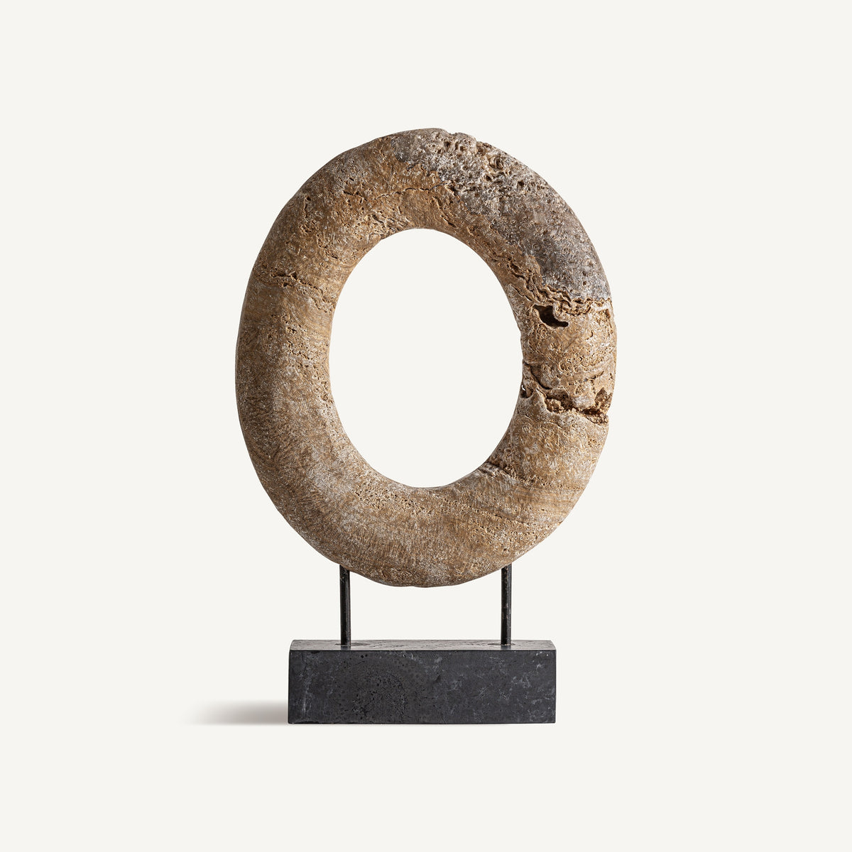 Figura decorativa Tinca — Onix beige
