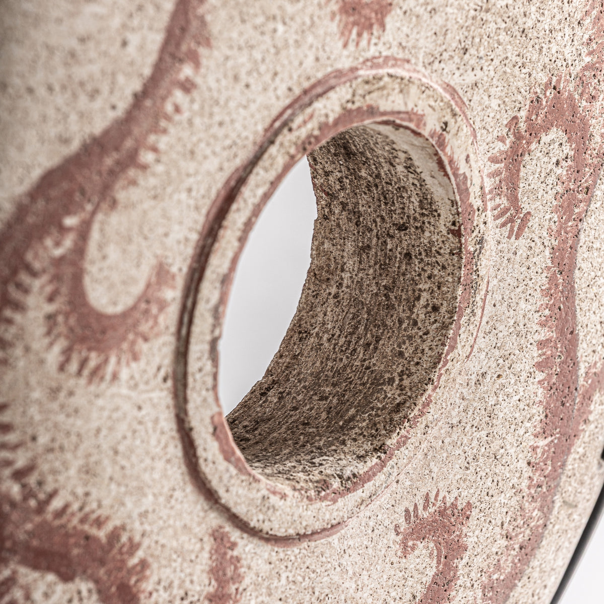 Figura decorativa Xalha — Piedra crema