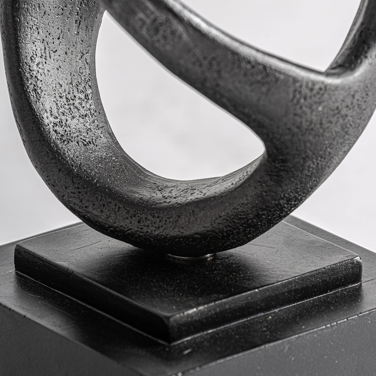 Figura decorativa Zoe — Resina negro