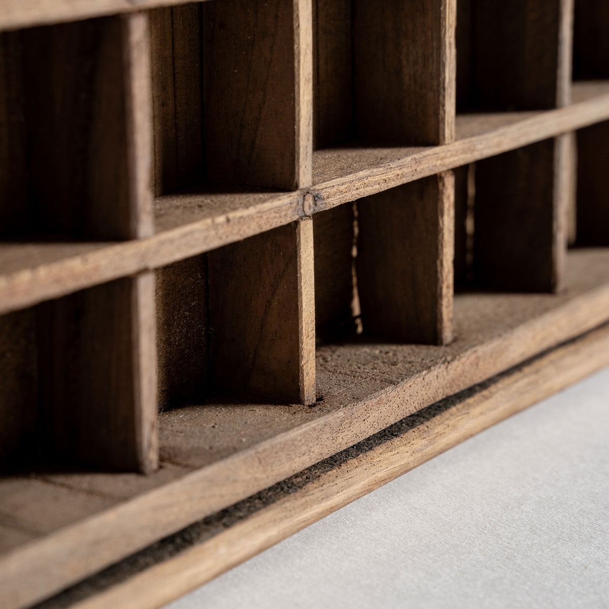 Kashere — Madera recuperada marrón natural
