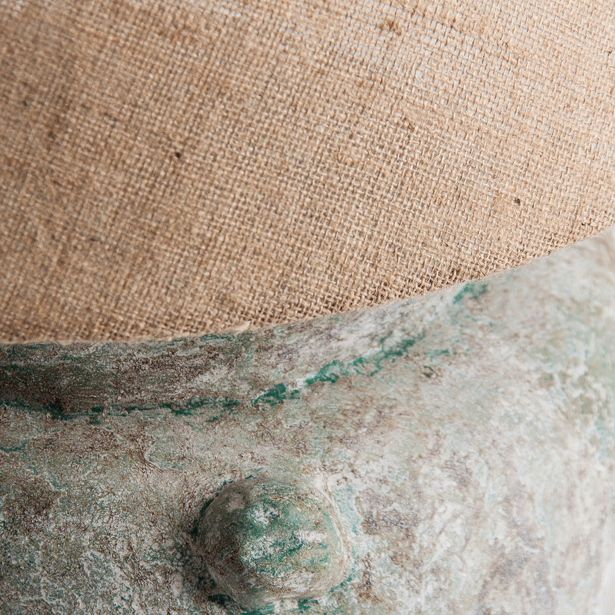 Lámpara de sobremesa Vigdis — Terracota tonos en verde envejecido