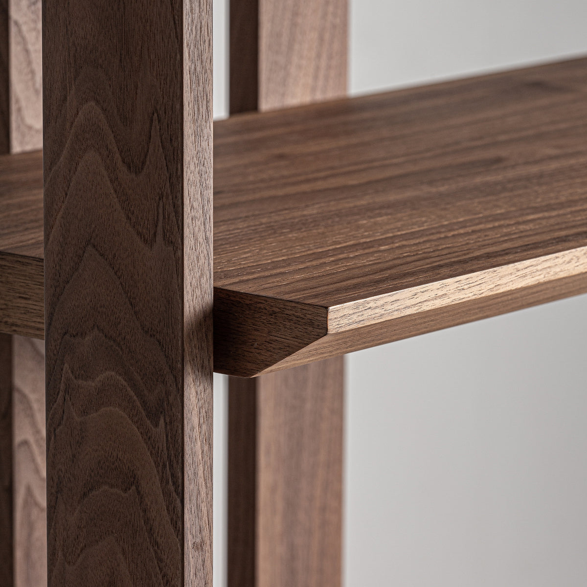 Librería Gifhorn — Madera de olmo marrón
