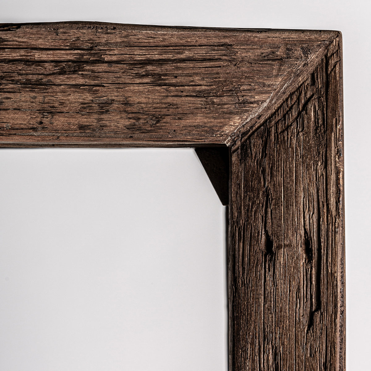 Librería Samsun — Madera recuperada marrón