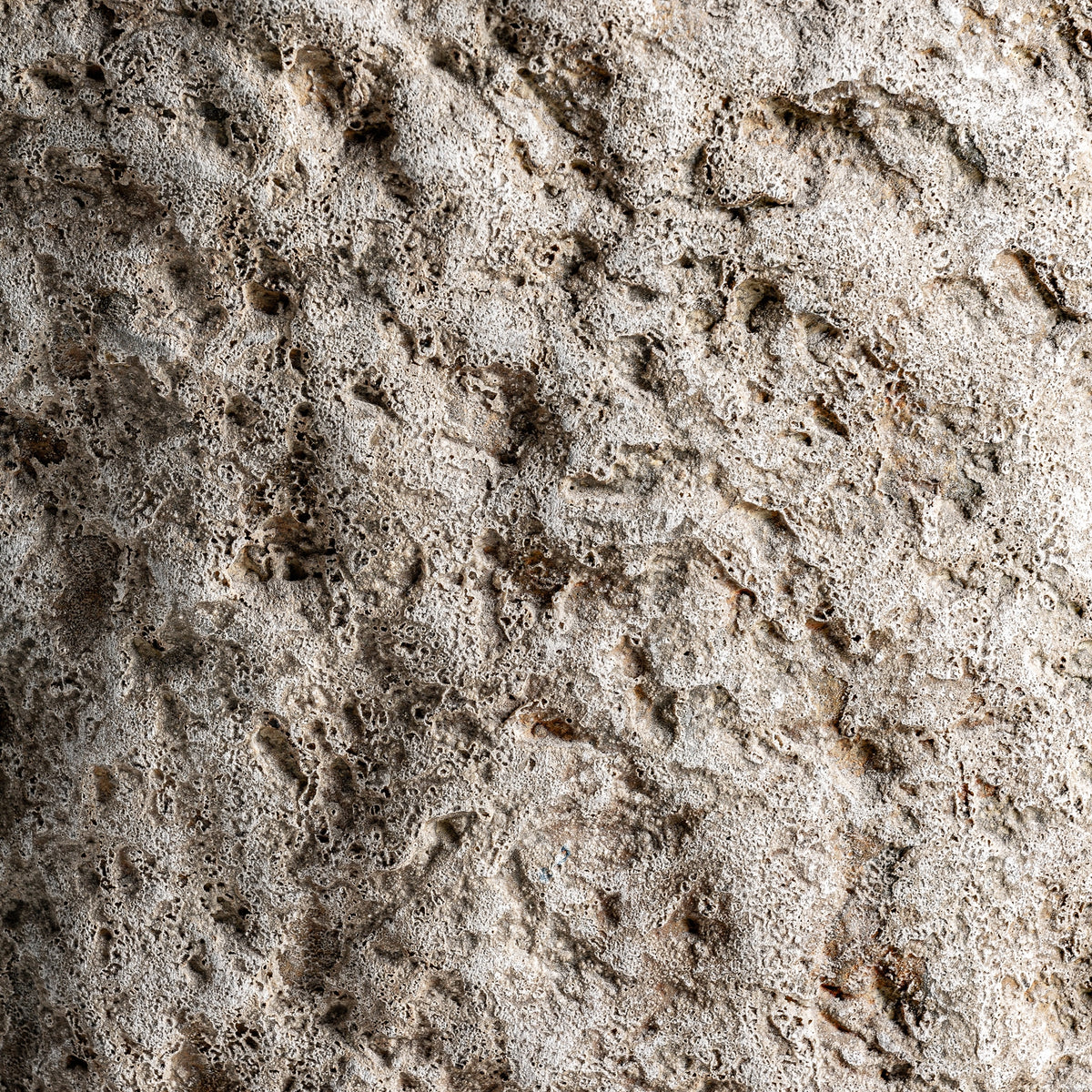 Macetero Brod — Cemento blanco roto
