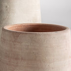 Macetero J/2 — Arcilla beige