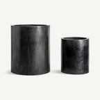 Macetero J/2 — Fibra de vidrio negro