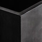 Macetero J/2 — Terracota negro