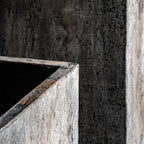 Macetero J/2 — Terracota tonos neutros patina