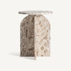 Mesa auxiliar Alessano — Mármol beige satinado