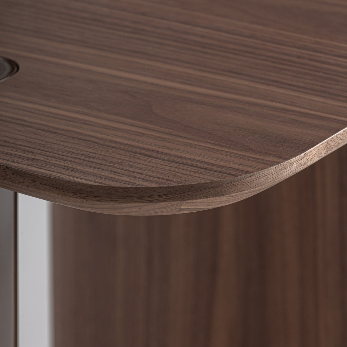 Mesa auxiliar Kuftein — Madera dm chocolate brillo
