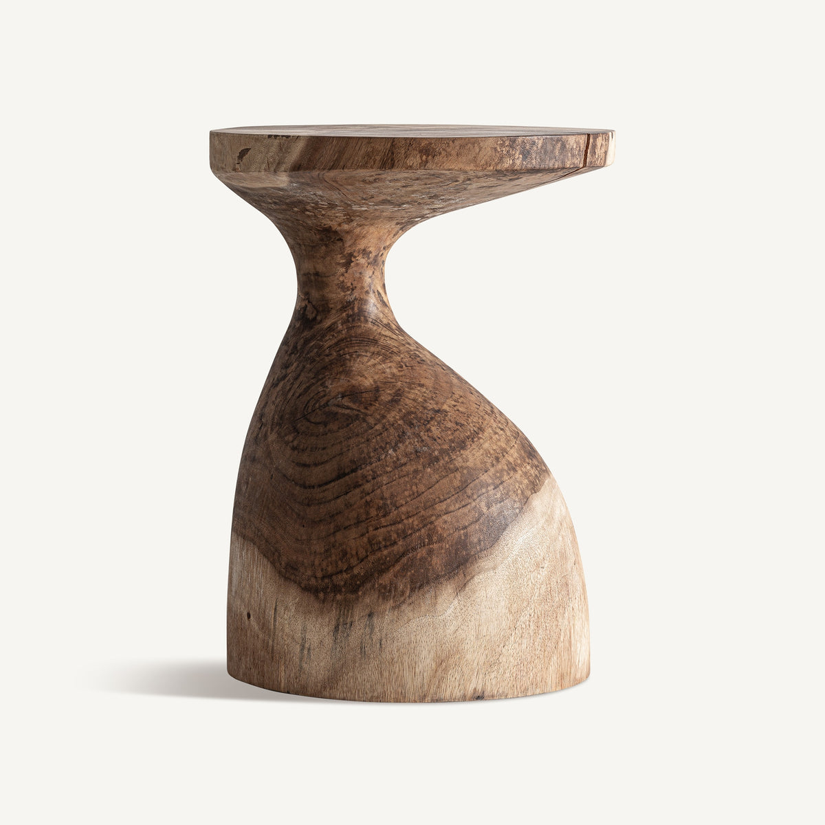 Mesa auxiliar Pakel — Madera suar marrón envejecido