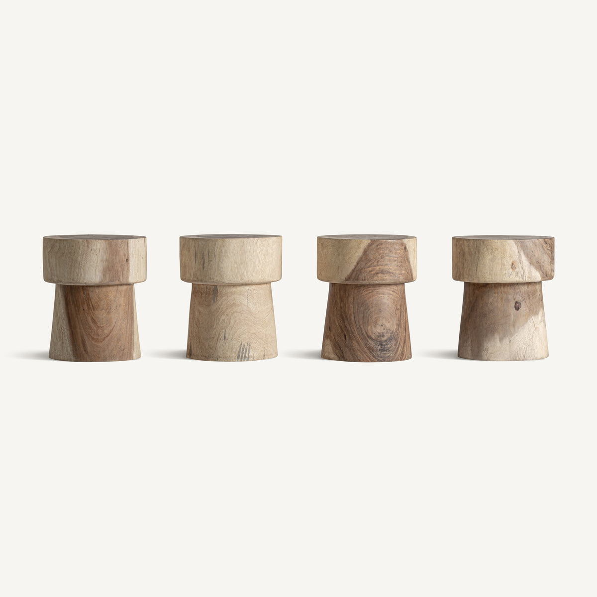 Mesa auxiliar Rimini — Madera suar marrón