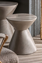 Mesa auxiliar Telfs — Cemento gris