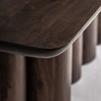 Mesa de comedor Beke — Madera de acacia marrón natural